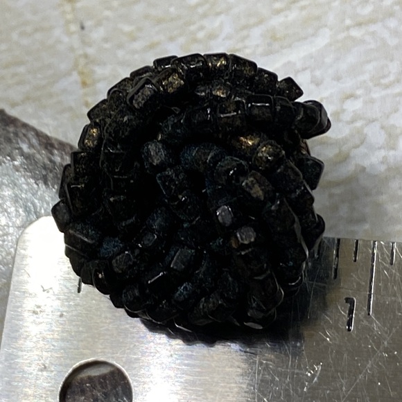 Vintage Made in Western Germany black w/glints of rust bead clip earrings 3/4” - Picture 8 of 8